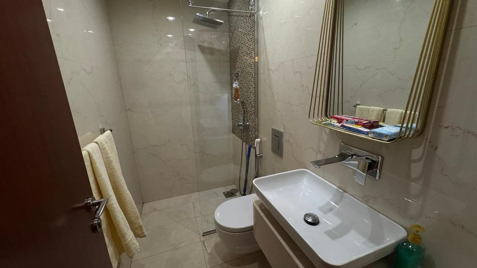 Marina View Executive Apartment , 3 Mins Jbr Beach Walk Dubai
