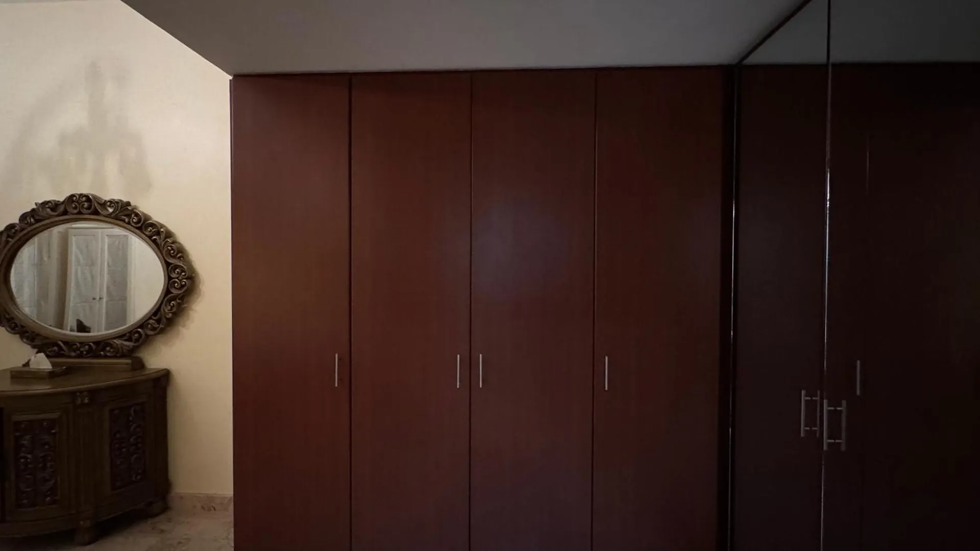Marina View Executive Apartment , 3 Mins Jbr Beach Walk Dubai 0*,